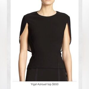 YIGAL AZROUEL Sz 6 Short Sleeve Cape Top Black White Sophisticated Chic Runway
